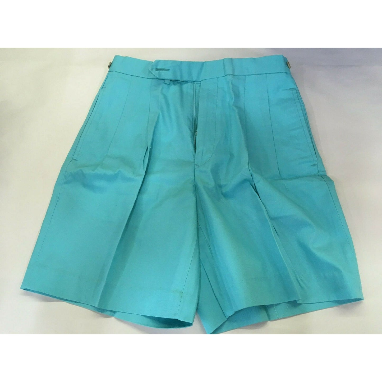 IZOD Men's Pleated Shorts Size 30 Bright Teal Blue / Aqua