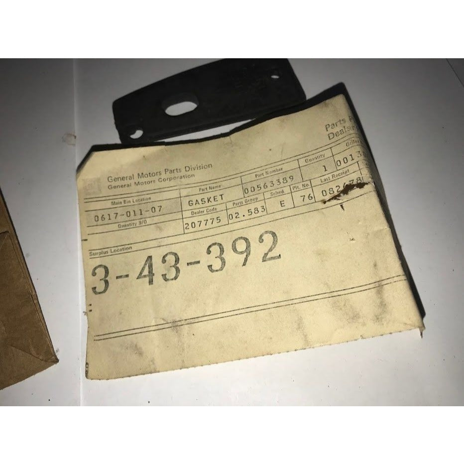 Genuine GM Part - No 563389 - GASKET - new - vintage discontinued General Motors Replacement Auto Part - NOS