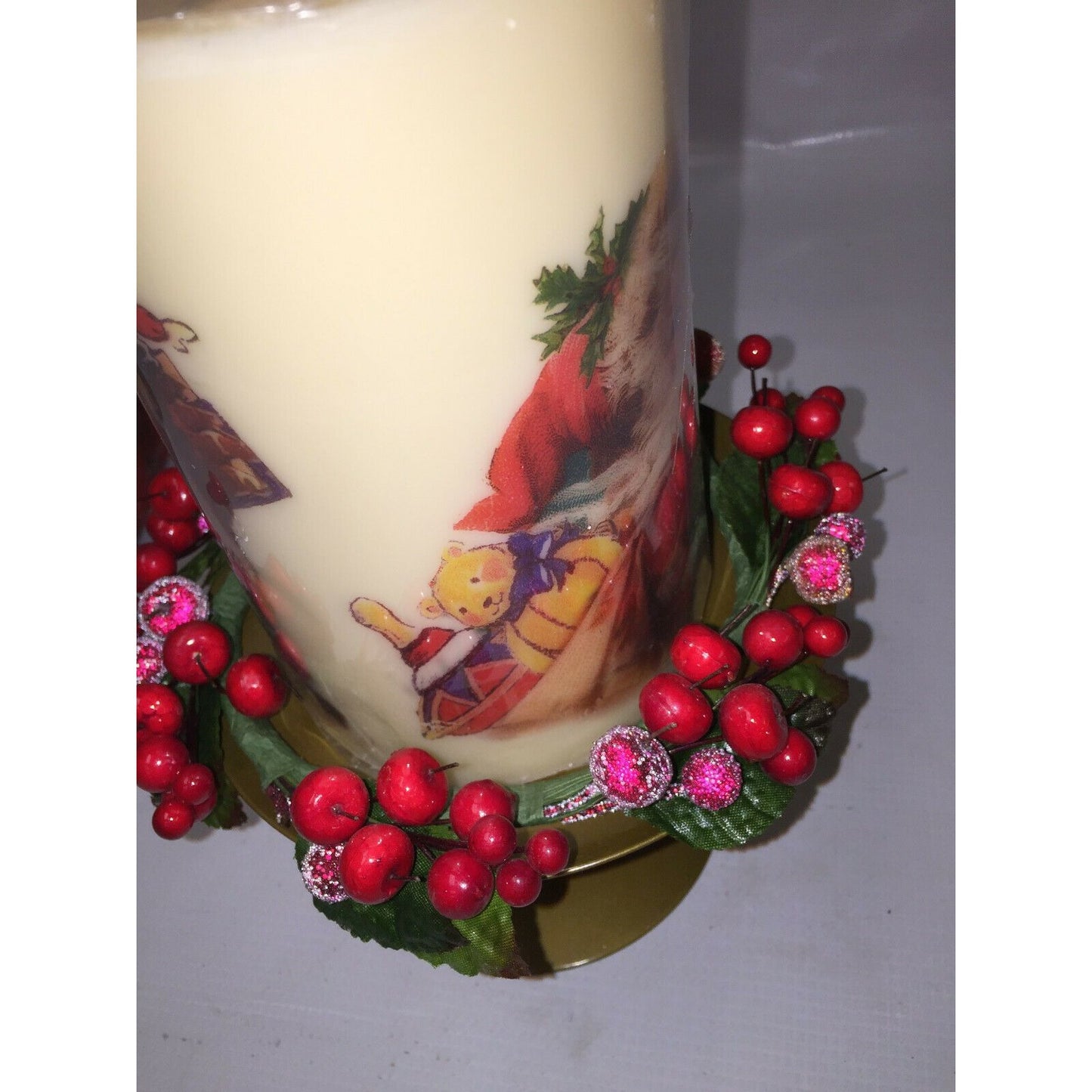 Christmas Decorative Candle w Smiling SANTA CLAUS Design, Wreath