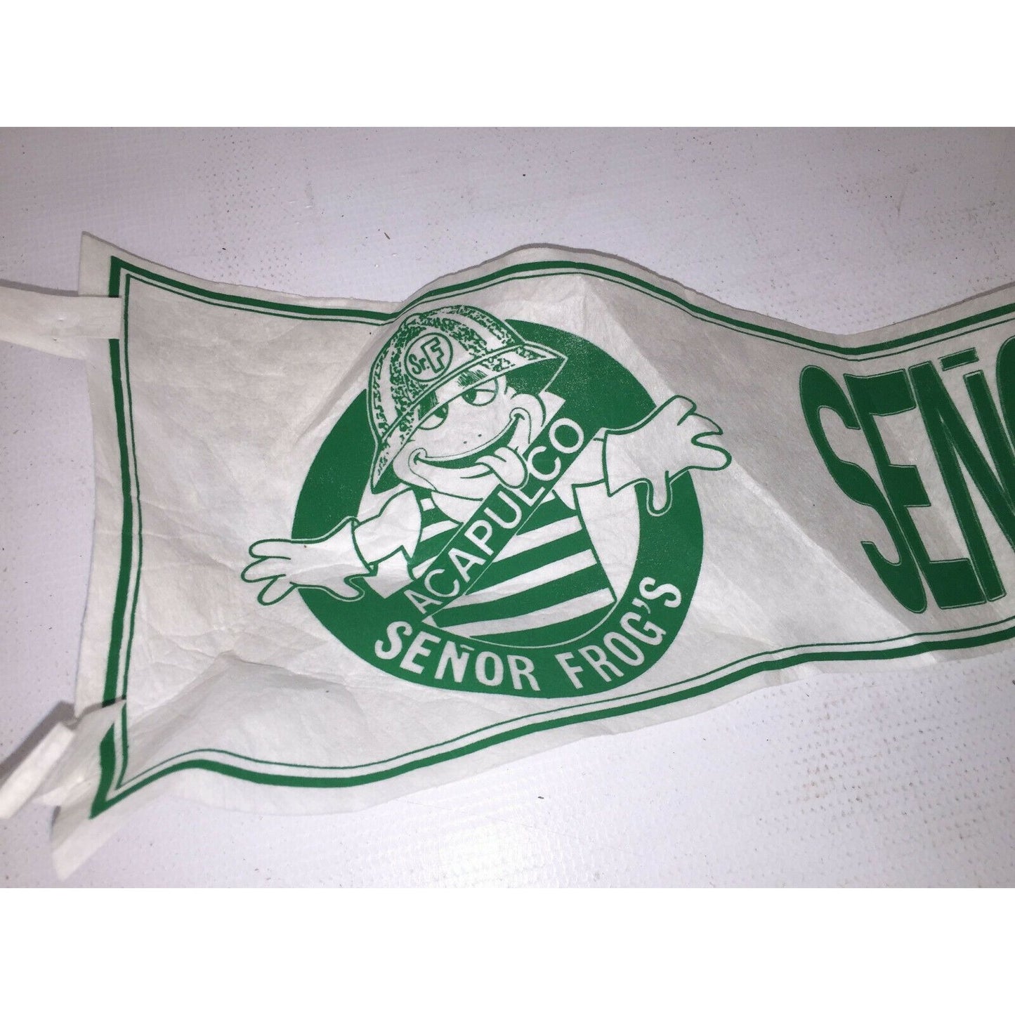 Vintage SENOR FROGS ACAPULCO White and Green Pennant SOUVENIR Bar