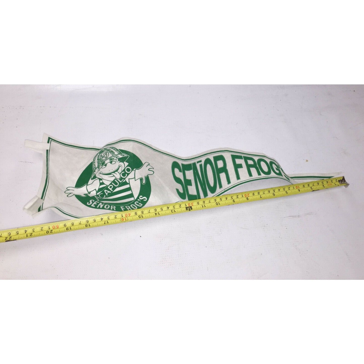 Vintage SENOR FROGS ACAPULCO White and Green Pennant SOUVENIR Bar