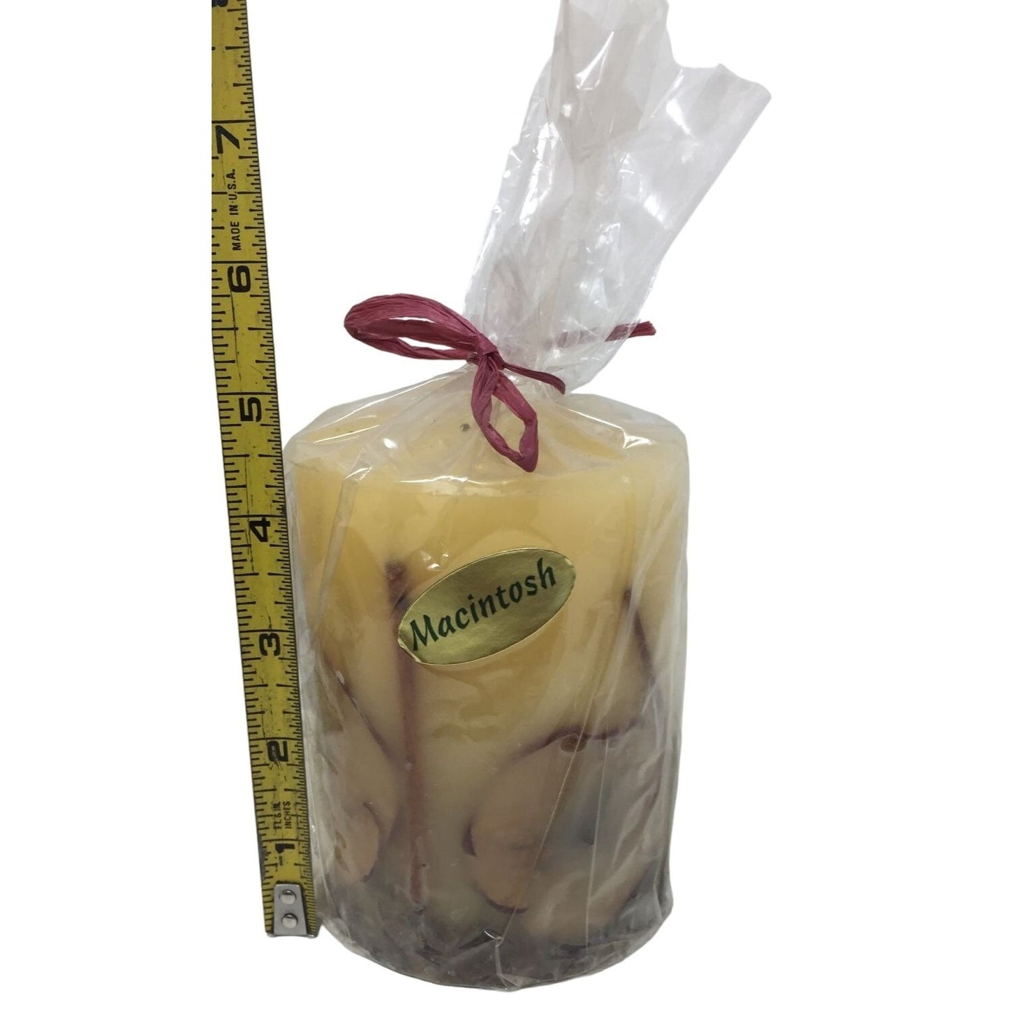 Kinzie Candles - McIntosh Apple Flavored Candle - decor Candle