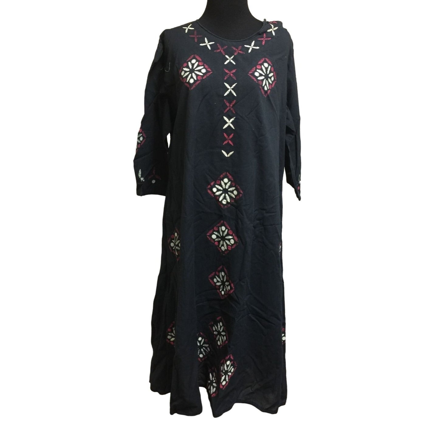 Black Cotton Kaftan (caftan) with red and white Stamped snowflake / red pattern