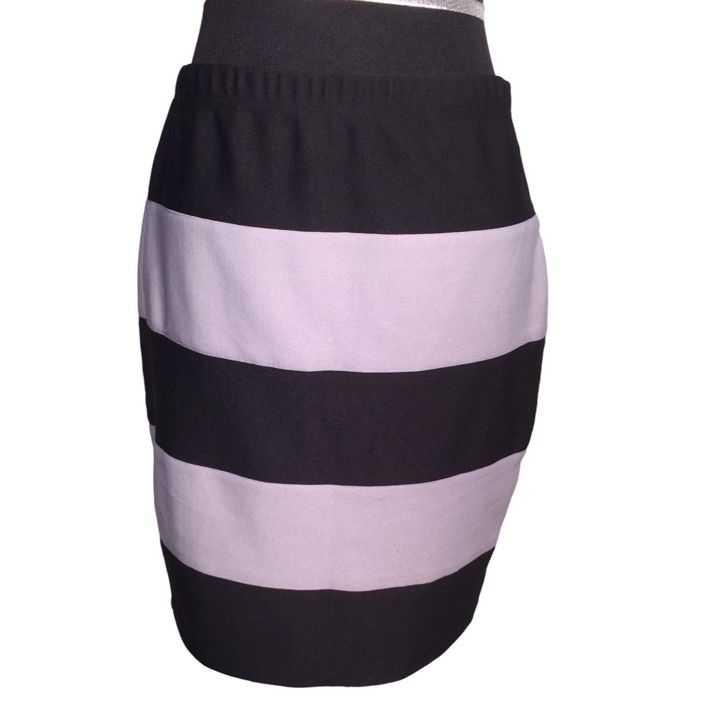 Takara Black and Gray Stripe Skirt (knee length or just above) - Womens size 7