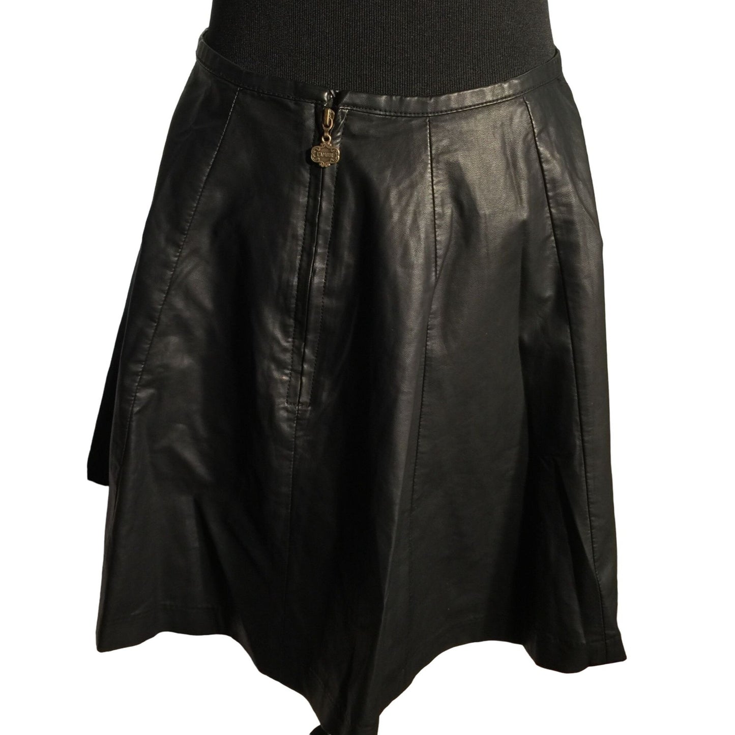 L'Amour Black leather pleated skirt - Womens size Medium