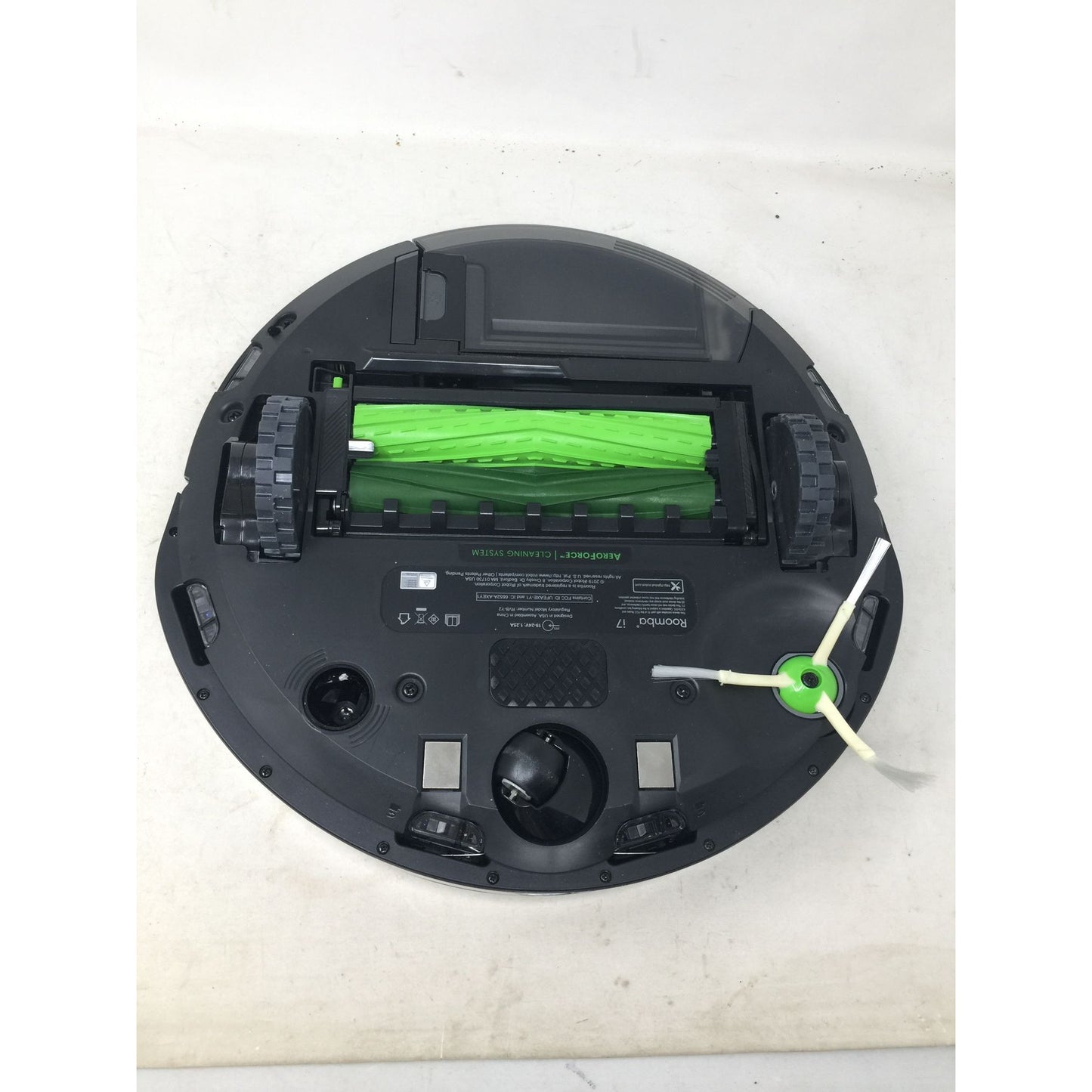 iRobot Roomba i7 (7150) Robot Vacuum- Wi-Fi Connected, Smart Mapping,  Works via wifi and Alexa