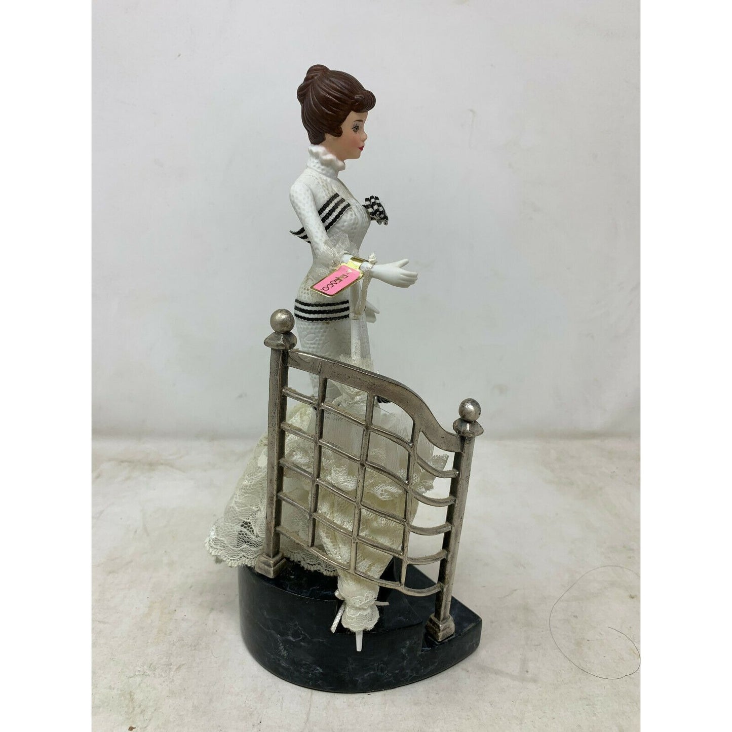 BARBIE as ELIZA DOOLITTLE Music Box "Ascot Gavotte" ltd 822/5000