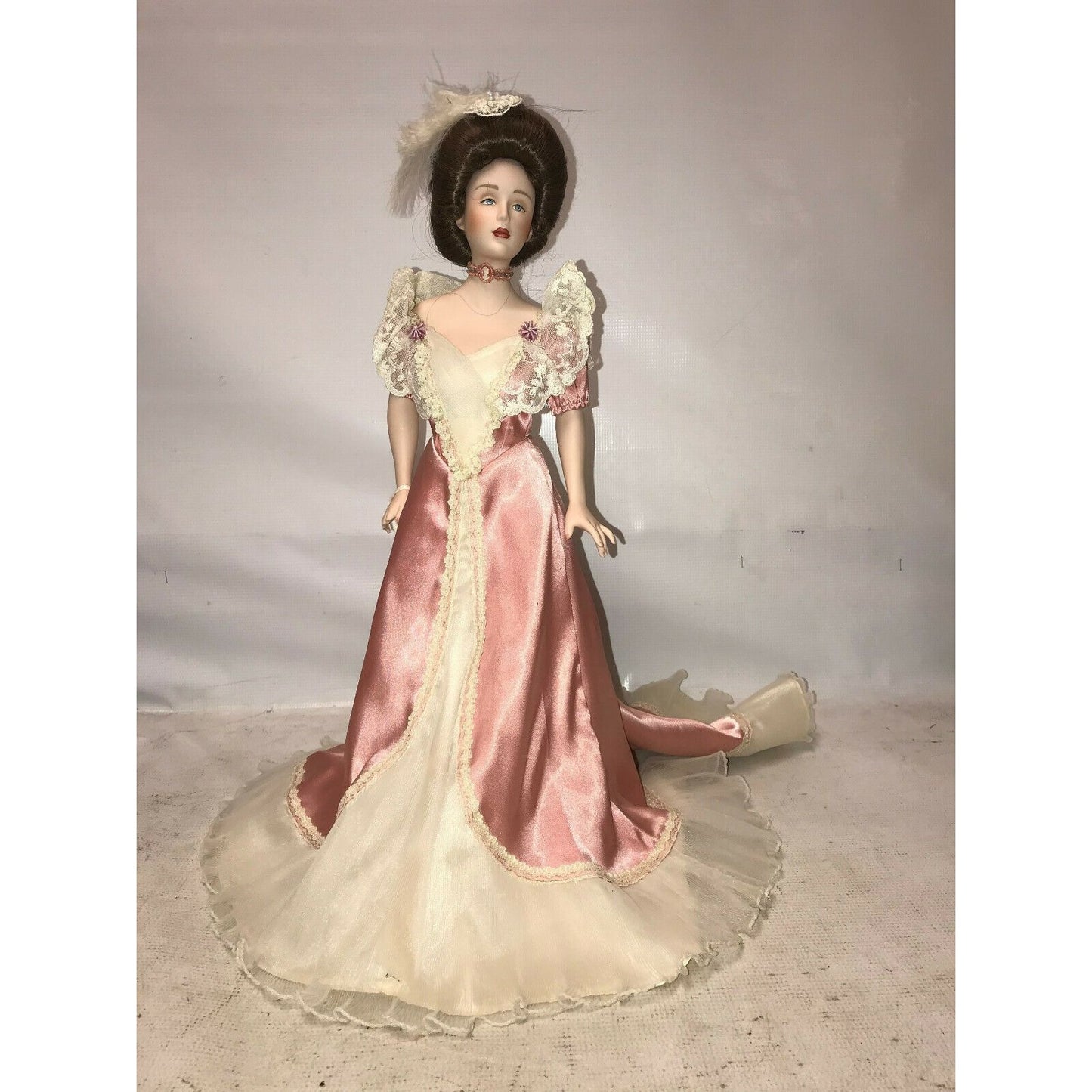 THE GIBSON GIRL "LAURA THE DEBUTANTE" Beautiful Porcelain Doll