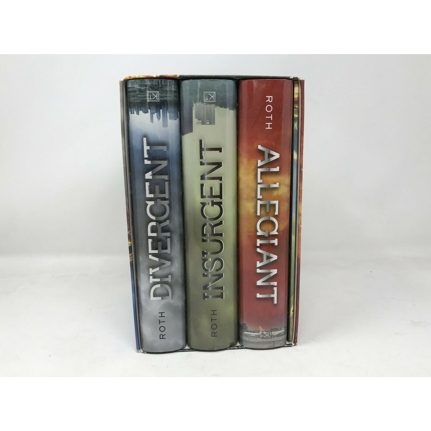 DIVERGENT Series 3 Book BOXED Set Veronica ROTH w Bonus Booklet