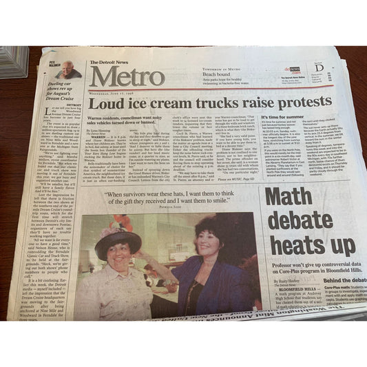 THE DETROIT NEWS  June 17, 1998 OURS AGAIN REDWINGS STANLEY CUP Champs