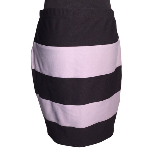 Takara Black and Gray Stripe Skirt (knee length or just above) - Womens size 7