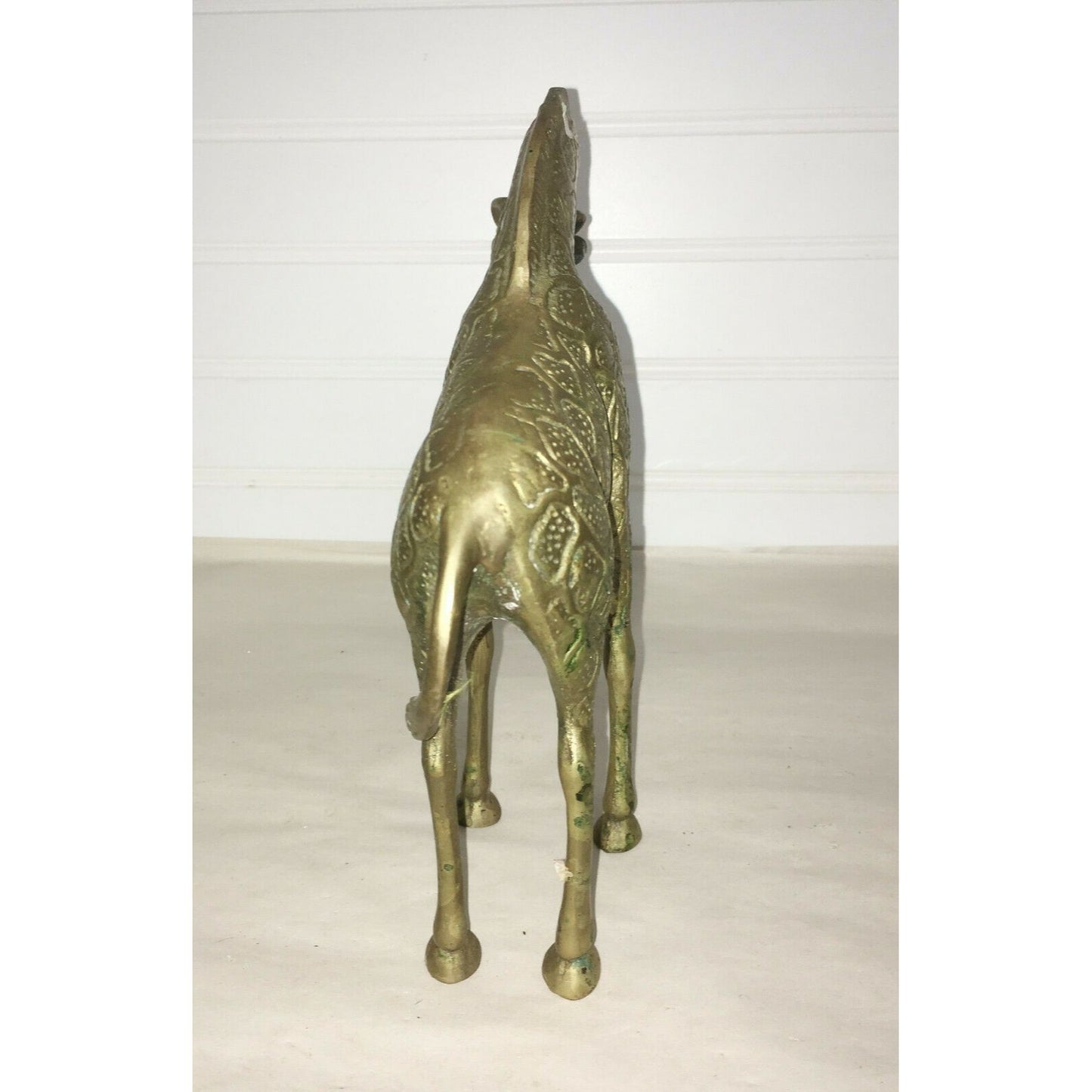 Vtg GIRAFFE Statue or Figurine BRASS Metal with Bowed Head