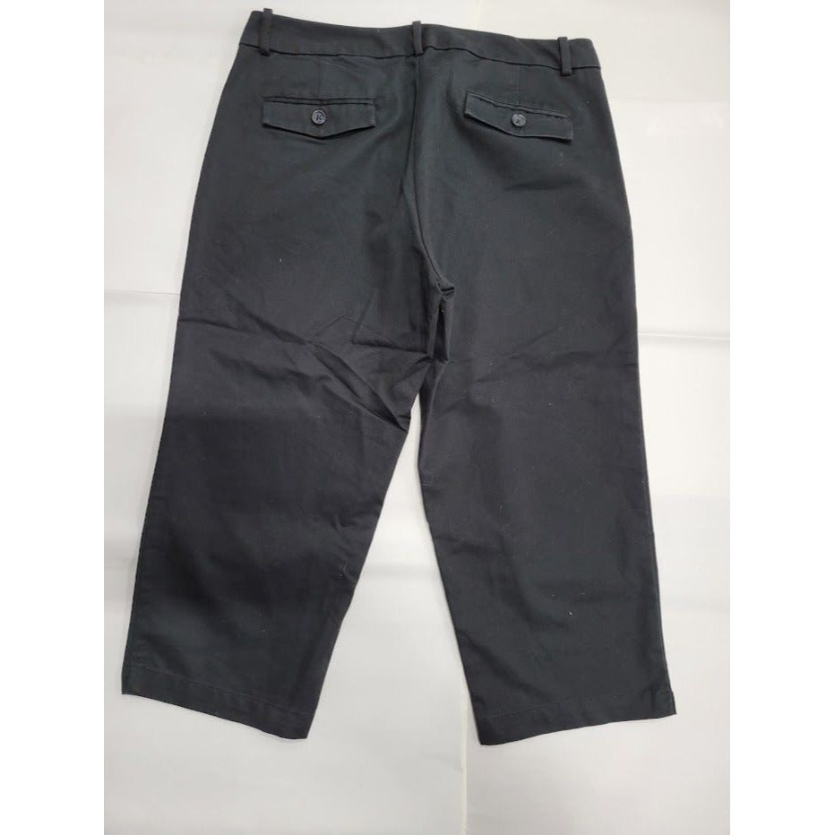 Women's Dockers black Capri Pants - womens size 8