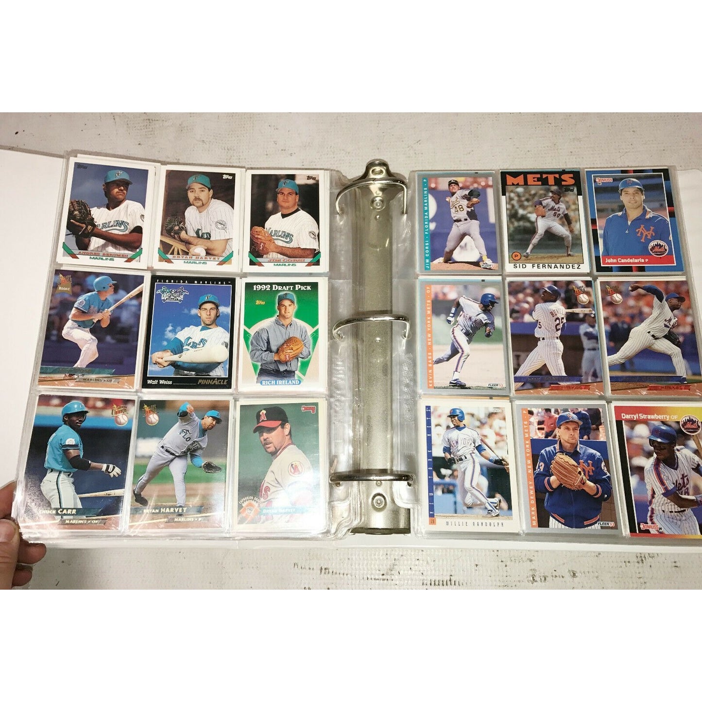 LARGE Binder BASEBALL Cards MLB Mvp Sandberg, Griffey, Sanders,