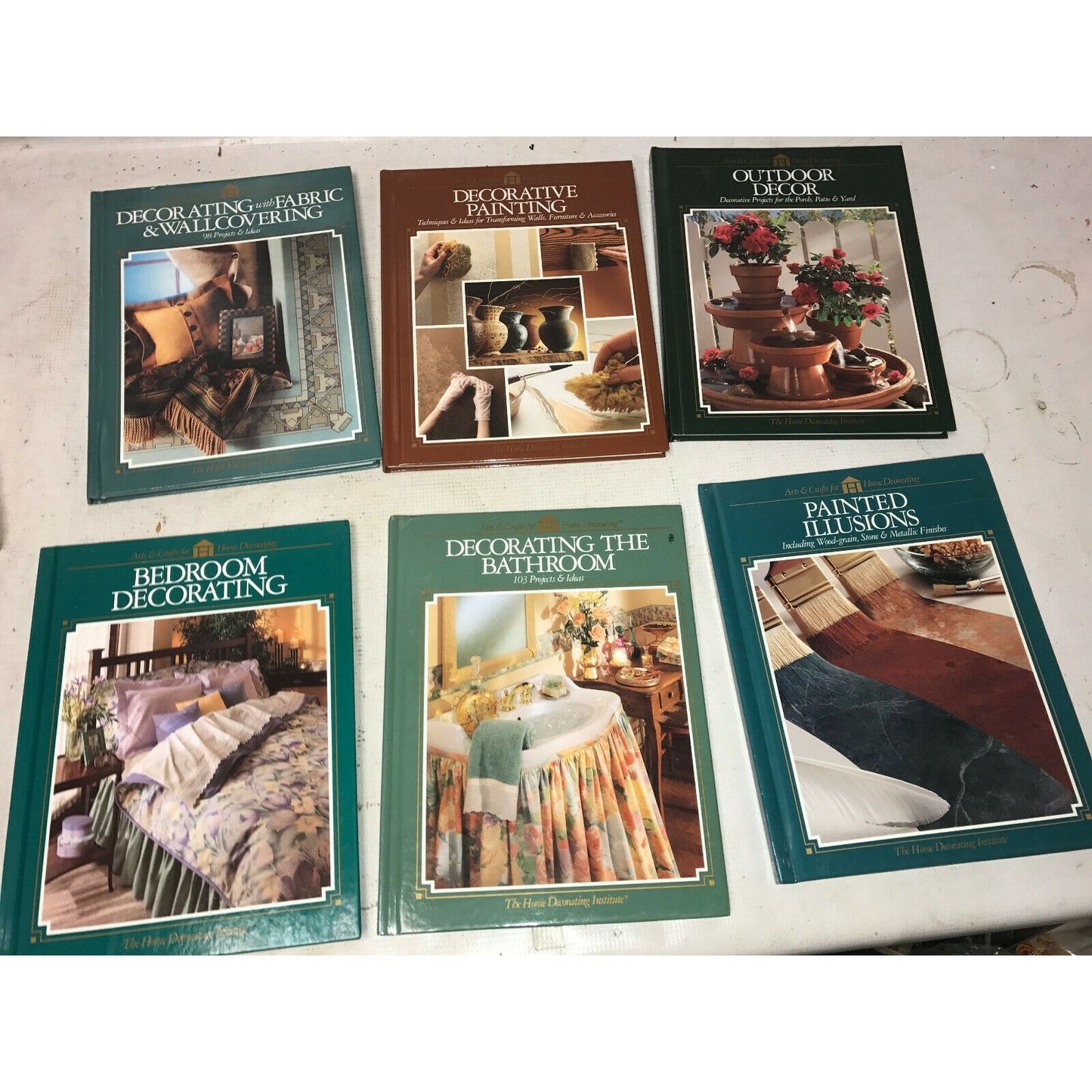 Home Decorating DIY Crafting 6 volumes The Home Decorating Inst.