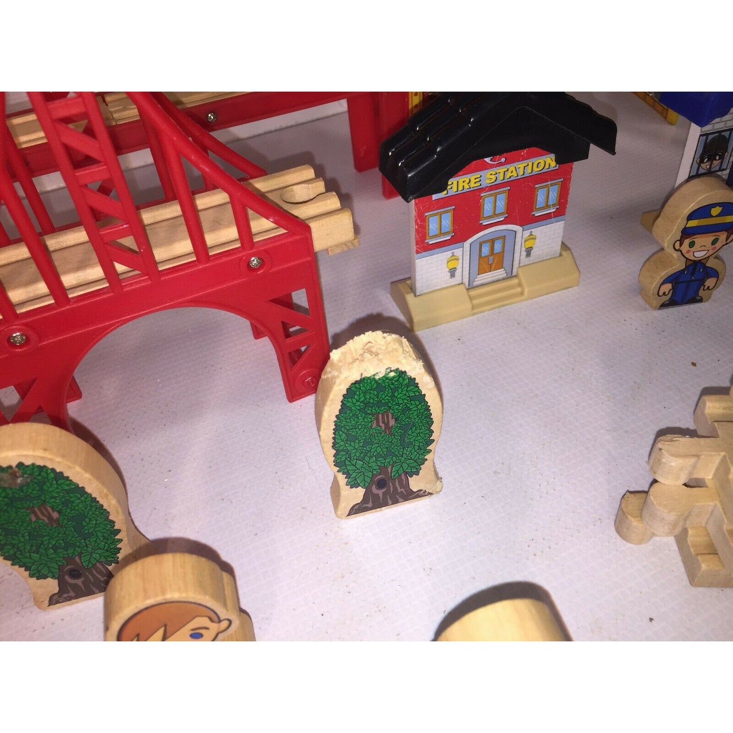 KidKraft Wooden City Playset - Vehicles, Bridge, Helicopters, Roads