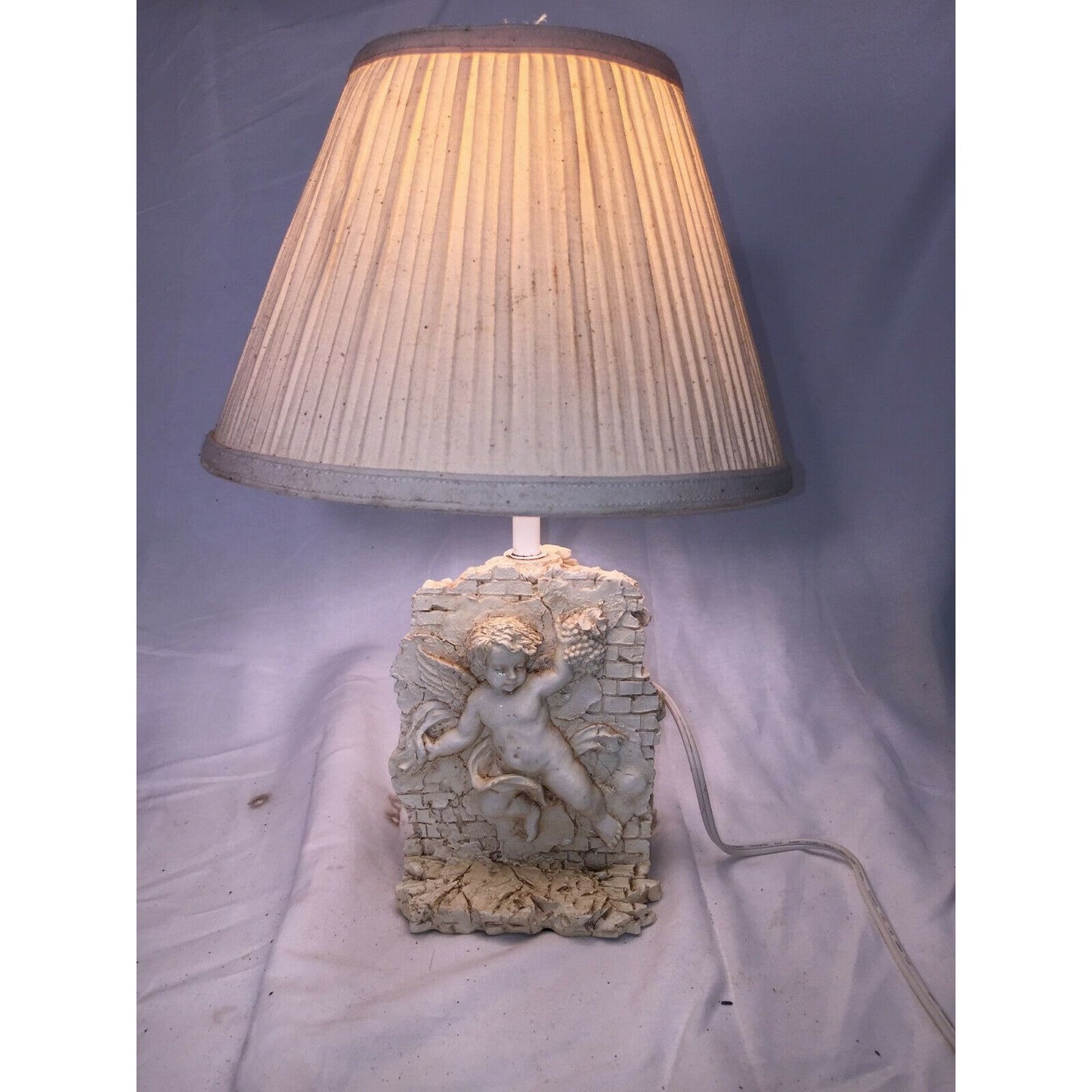 Cherubw Grapes by Wall Table Lamp Plaster / Resin with Shade 15"