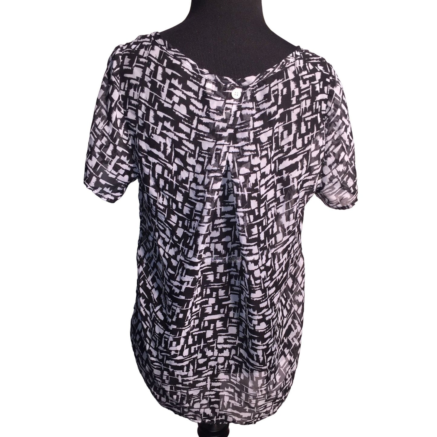 Olive & Oak Black and White Pattern Blouse  - Women's Size Medium