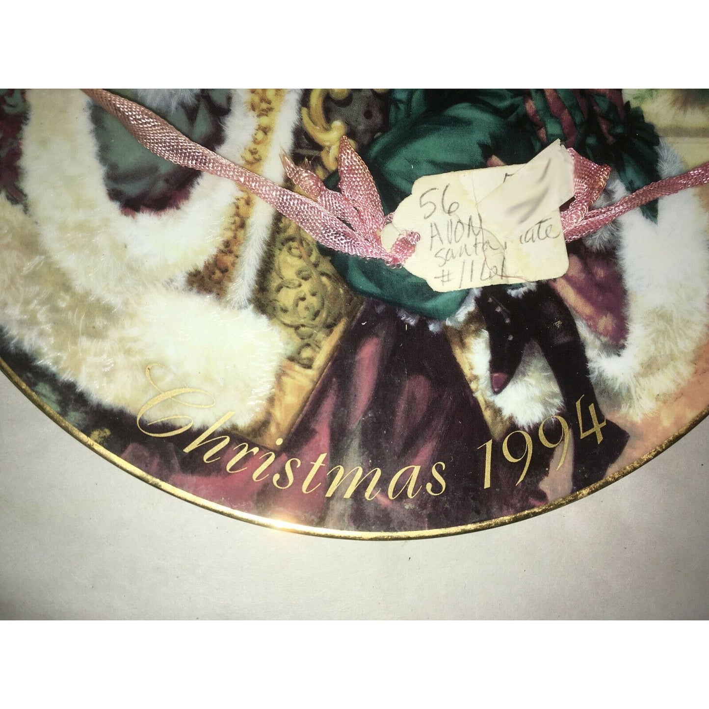 AVON Collectible CHRISTMAS Plate 1994 OLDE TIME SANTA CLAUS  8 1/4