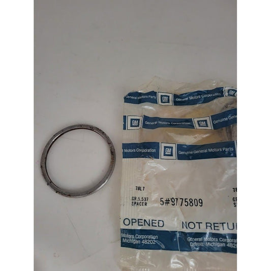 Genuine General Motors part no. 9775809 SPACER Vintage GM Replacement Part - GR 5.537 - NOS