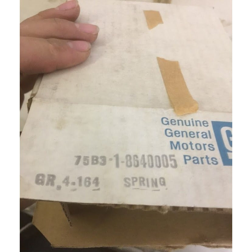 Genuine GM NOS 8640005 gr 4.164 - SPRING (Trans Clu Pstn Rtn Spr) - GM vintage Auto Part GM part Discontinued General Motors OEM Part