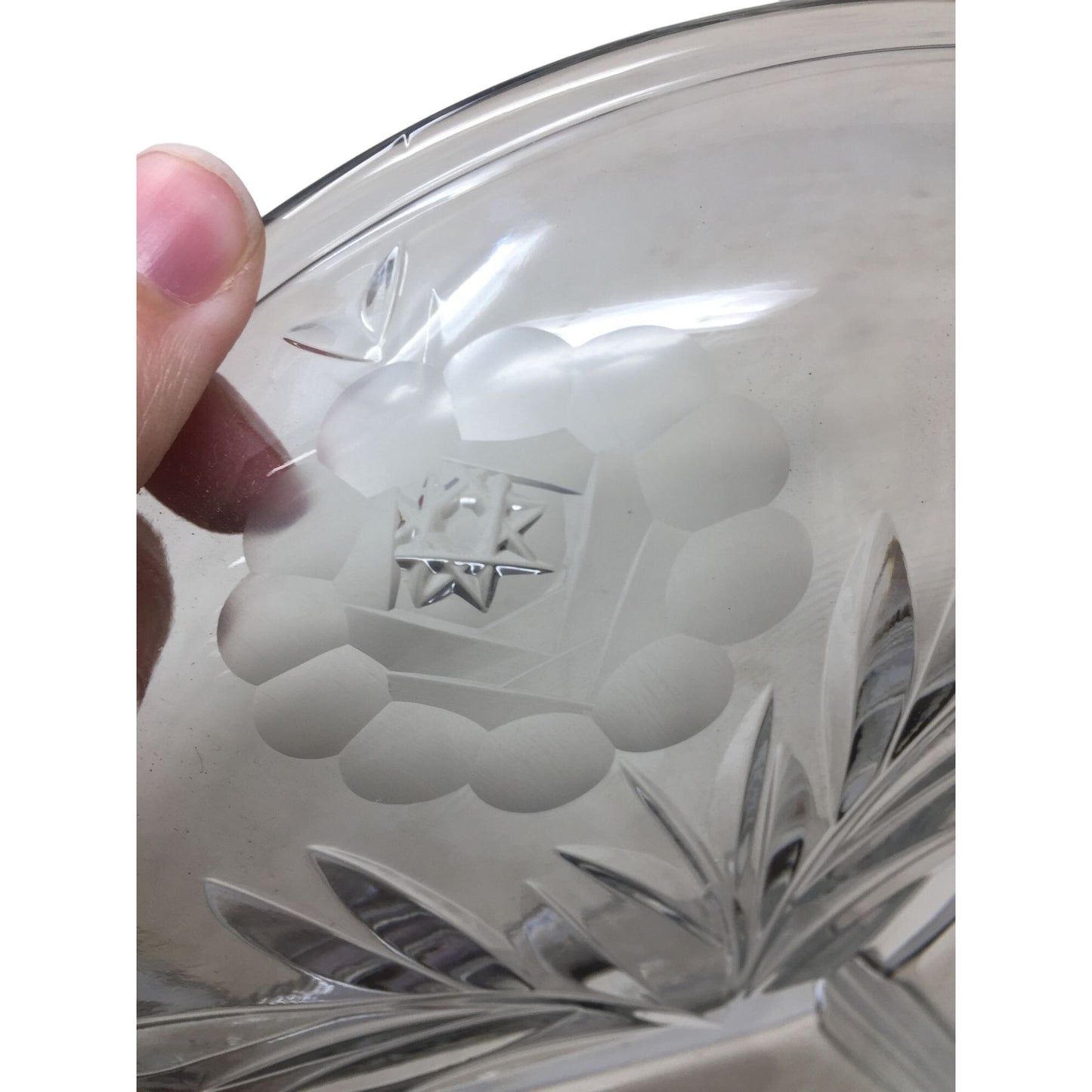 House of Global Art (Germany) Hand Cut Crystal Segmented Dish (9")