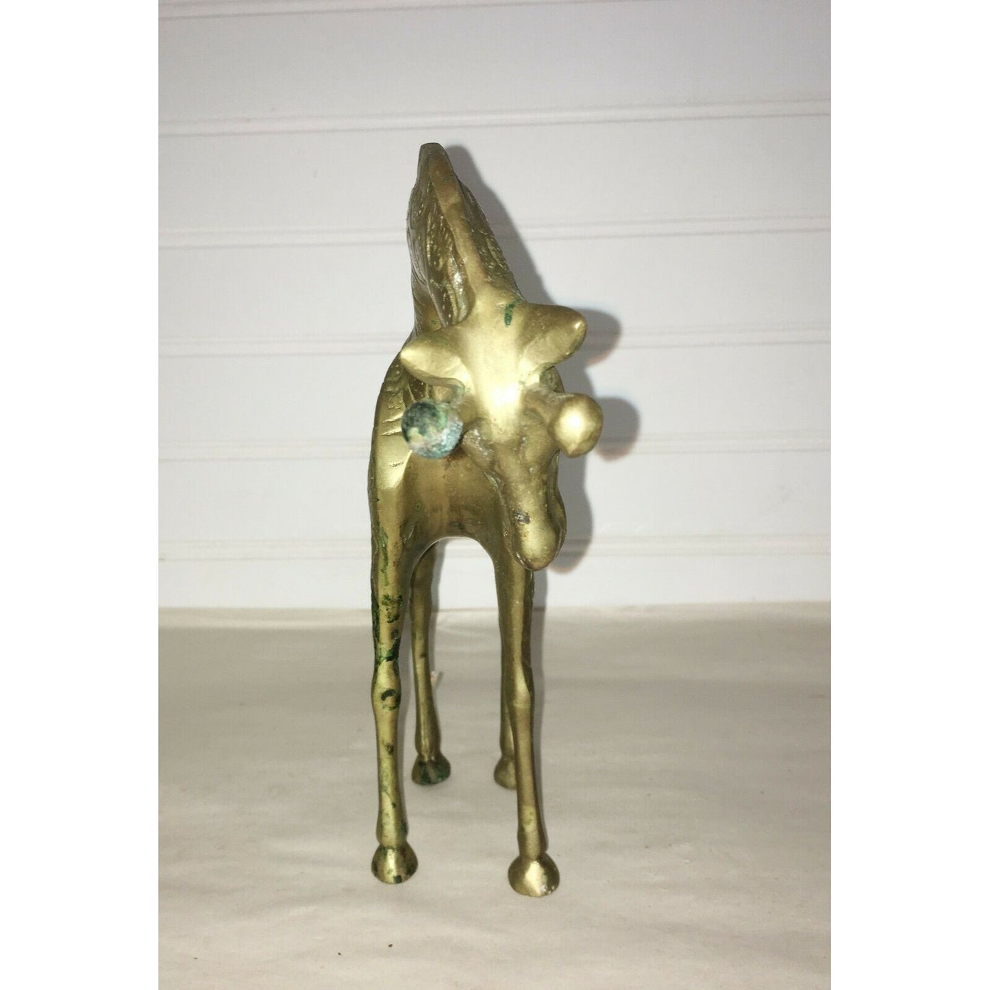 Vtg GIRAFFE Statue or Figurine BRASS Metal with Bowed Head