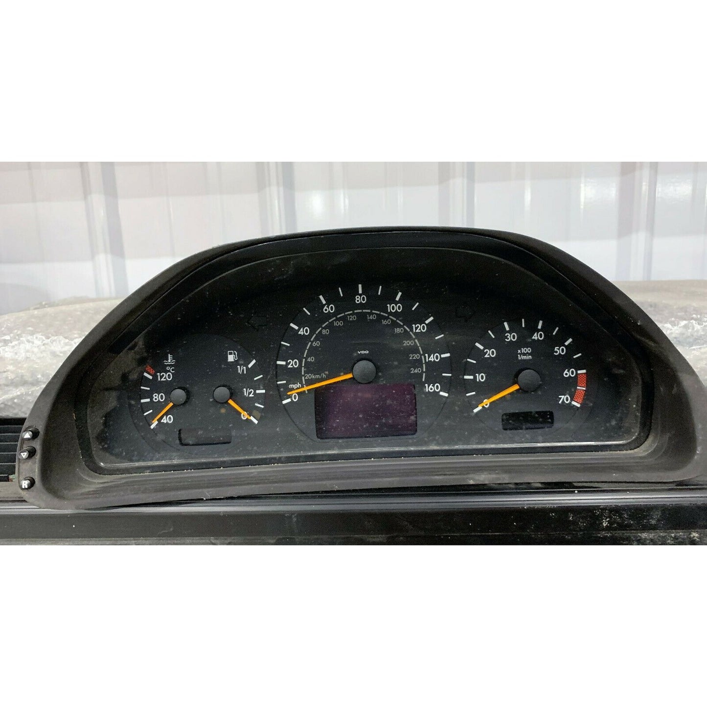 Genuine MERCEDES Benz INSTRUMENT CLUSTER Part A2105405948 Auto Nos