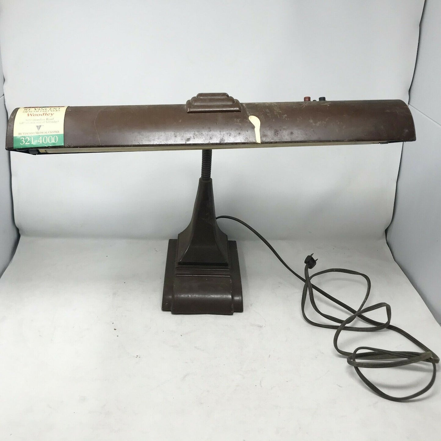 Vintage INSUSTRIAL STYLE Art Deco METAL DESK LAMP Working  - RETRO Light Lamp