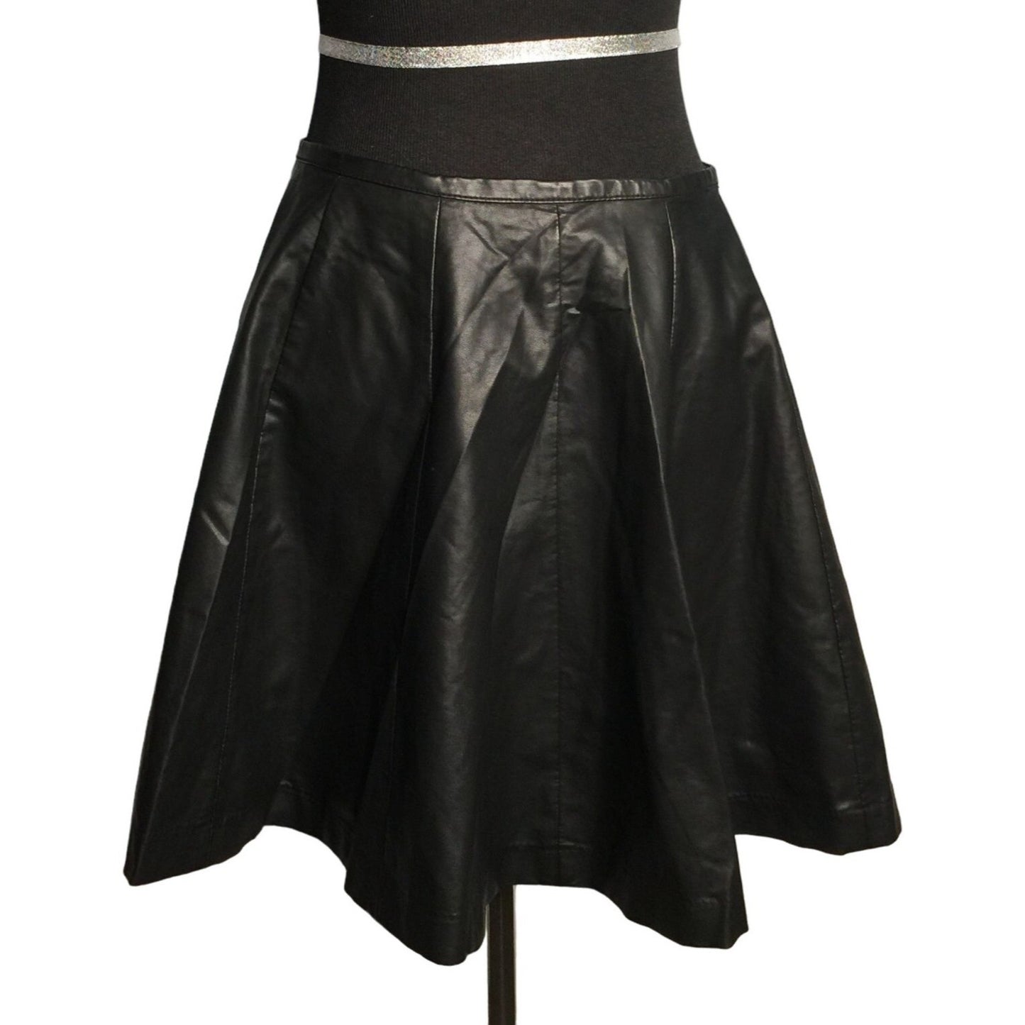 L'Amour Black leather pleated skirt - Womens size Medium