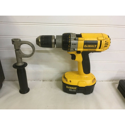 Dewalt DCD920 14.4V Volt Cordless Drill/ Driver W Battery + Case